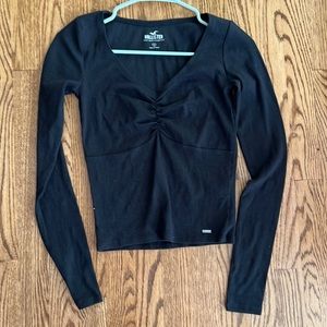 black v-neck long-sleeve shirt